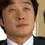 [댓글부탁해] 렌즈새거 개봉햇는데 찢어져있어...