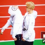 [방탄소년단] 아닌뒈? 4<b>연패</b>할껀뒈?우리가 이길껀뒈?