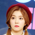 [댓글부탁해] 이거 눈화장 어떻게 한거야?