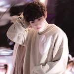 [EXO] 내 배경 이건데 올리고 난 <b>자러</b>간다