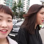 [세븐틴] 커다란 심호흡과 함께 <b>뒷문</b>을 열자 제일 먼저 눈에 들어오는...