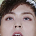 [EXO] 코<b>수술</b>했나..?