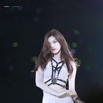 <b>여덕</b> 맘에 불 지르는 女아이돌