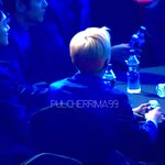 [EXO] <b>가수</b><b>석</b> 밝히는 민석이머리색..