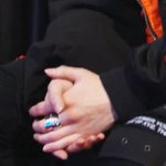 [EXO] 아까 대상 <b>호명</b>전에 민석이 손 모은 짤 여기있다