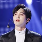 [EXO] ㅅㅂ 김준면 이사진 <b>개지린다</b>