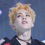 [시우민] 검은<b>루즈</b>님 과질..