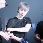 [EXO] 누군가 <b>조국</b>의 미래를 묻거든