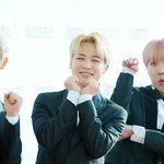 [방탄소년단] 와 만원짜리 한 장도 <b>땅</b> 판다고
