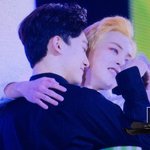 [EXO] 김종대 여친이렇게 <b>안아</b>주겠지