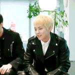 [EXO] <b>뷔</b>앱에서 멘붕온  밍석