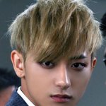 [EXO] 다크써클 <b>지리</b>는 황쯔타오