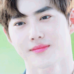 [EXO] 야 김준면 뭐가 더 좋냐 저번에도 했는데