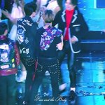 인사하다가 뽈뽈뽈 뛰어가서 송1<b>미노</b>님이랑 인사한ㄱ다 ㅅㅂ 조카 귀여워