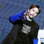 [EXO] 이거 <b>무슨</b> <b>집</b>마가 찍은건지 아냐