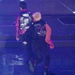[시우민] 시우민 <b>뒷모습</b> 씹귀ㅜㅜㅜ