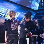 [EXO] 세훈이랑 안는애 누구임?