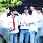 [EXO] 청바지에 흰<b>셔츠</b>