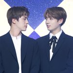 [방탄소년단] 이삐들 어제 쁘앱 보다가 석진이 아재개그