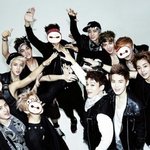 [EXO] 난 애들 단체사진중에 이사진이 뭔가 제일 좀 <b>아리</b>송송함