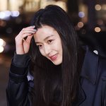 화장 거의 <b>안</b>하고 <b>온</b> 전지현