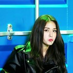 [댓글부탁해] 만약 될 수 있다면 아이돌 중에서 되고싶은 사람 누구야...