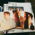 [EXO] 오늘 아티움에서 앞사람이 이거 다줌 ㅋㅋㅋㅋㅋㅋ