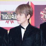 [백현] 우리 큥이 <b>국보</b>급 옆 모습