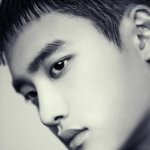 [EXO] (옛 엘범을 <b>뒤지</b>다 먼저 떠난 남편의 사진을 발견했다...