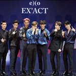 [EXO] 엑소 다 <b>놀러</b>다니면 5년대상 읎다
