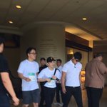 [EXO] 민석이 하와이에서 찍힌 사진인데 완전 <b>요정</b>사이즈 ㅋㅋ
