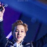[시우민] (시우민)<b>요정</b>이 인사한다>.<
