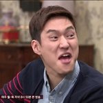둘다 <b>검정</b>코트면 이상함?