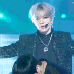 [인피니트] 다음 움짤을 보고 <b>성종</b>이의 정체를 고르시오
