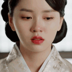 [댓글부탁해] 아 충동적으로 머리 잘랐는데..
