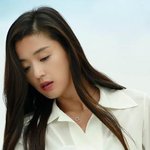 전지현 목걸이 중 뭐 살지 고민임...