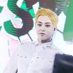 [시우민] 시우민과 <b>아이</b><b>컨</b>택?