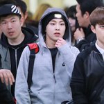 [시우민] (시우민) 머리카락 1도 없는데 잘생긴 <b>예</b>