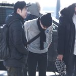 [EXO] 경수 <b>공항</b>레전드는 골무쓰고 목도리한날임