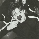 [EXO] 경수는 ㅅㅂ이사진