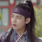 [방탄소년단] 꽃랑 태형이 <b>첫작품</b>으로는 괜찮은것같아