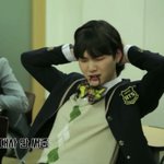 [방탄소년단] 남자들이 왜 입에 <b>머리끈</b>무는걸 좋아하는지 알것같아