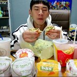 [EXO] 나만 다이어트할때 먹방보냐 밴<b>zz</b>ㅡ 존 나 잘먹네;;