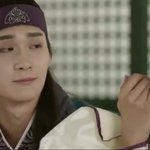 [방탄소년단] 자연스럽게 <b>여울</b>형한테 코딱지 묻히기