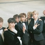 [방탄소년단] <b>외전</b> 대박나자~~!~!~!!~!!~!