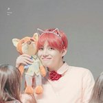 [방탄소년단] 우리 커플<b>신발</b> 사이에 어린이 <b>운동</b>화