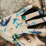 [방탄소년단] 아 근데 손 <b>확대</b>해보니까 뭔가