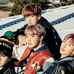 [방탄소년단] <b>맨뒤</b>에 있는데