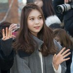얘드라 그레이 코트는 어떻게 입는게 좋을까 ㅠㅠ