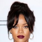 [댓글부탁해] 리한나 얼굴만보면 <b>세보</b>이진않음